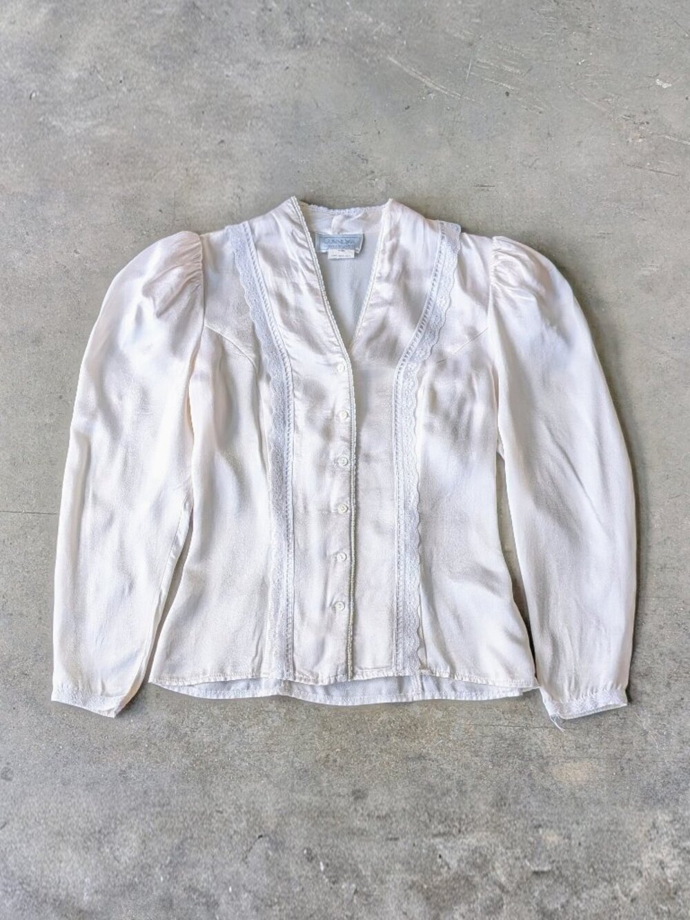 Vintage 70s Gunne Sax Ivory Satin Victorian Button Front Puff Shoulder Blouse